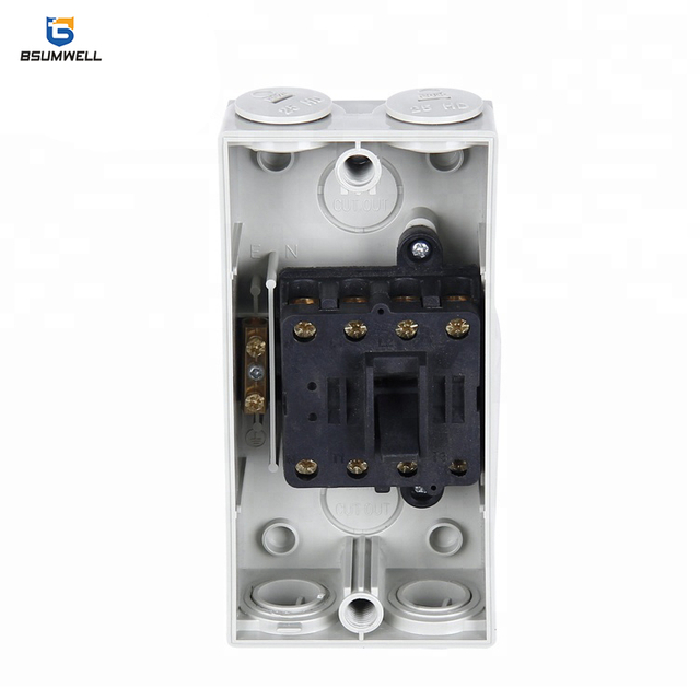 Three-plug socket and switch