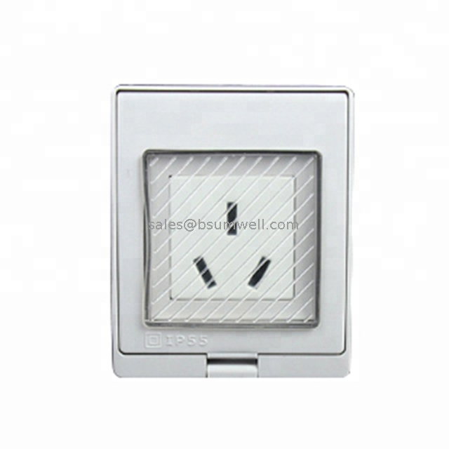  Good Quality Ip55 Socket with High Level Waterproof Grade Waterproof Industrial Plug And Socket