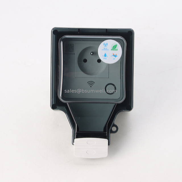 Trending Products New Arrivals Wifi Wall Socket Waterproof PC Cover Smart Outdoor Wall Socket 16A Wifi Socket