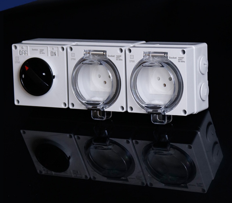 ABS/PC waterproof socket