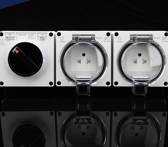 double outdoor socket with rcd