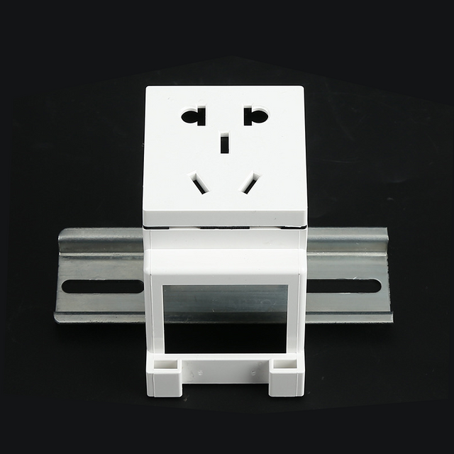 multi-plug track electrical outlet