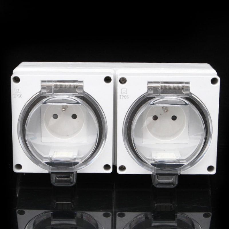 Dual French outdoor sockets
