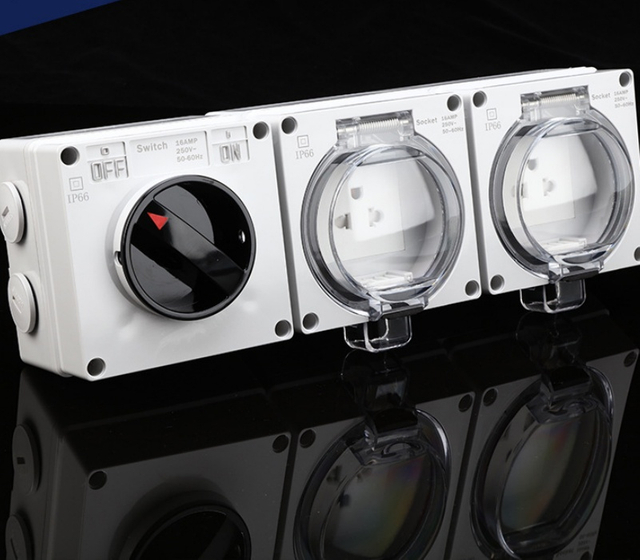 double outdoor socket with rcd