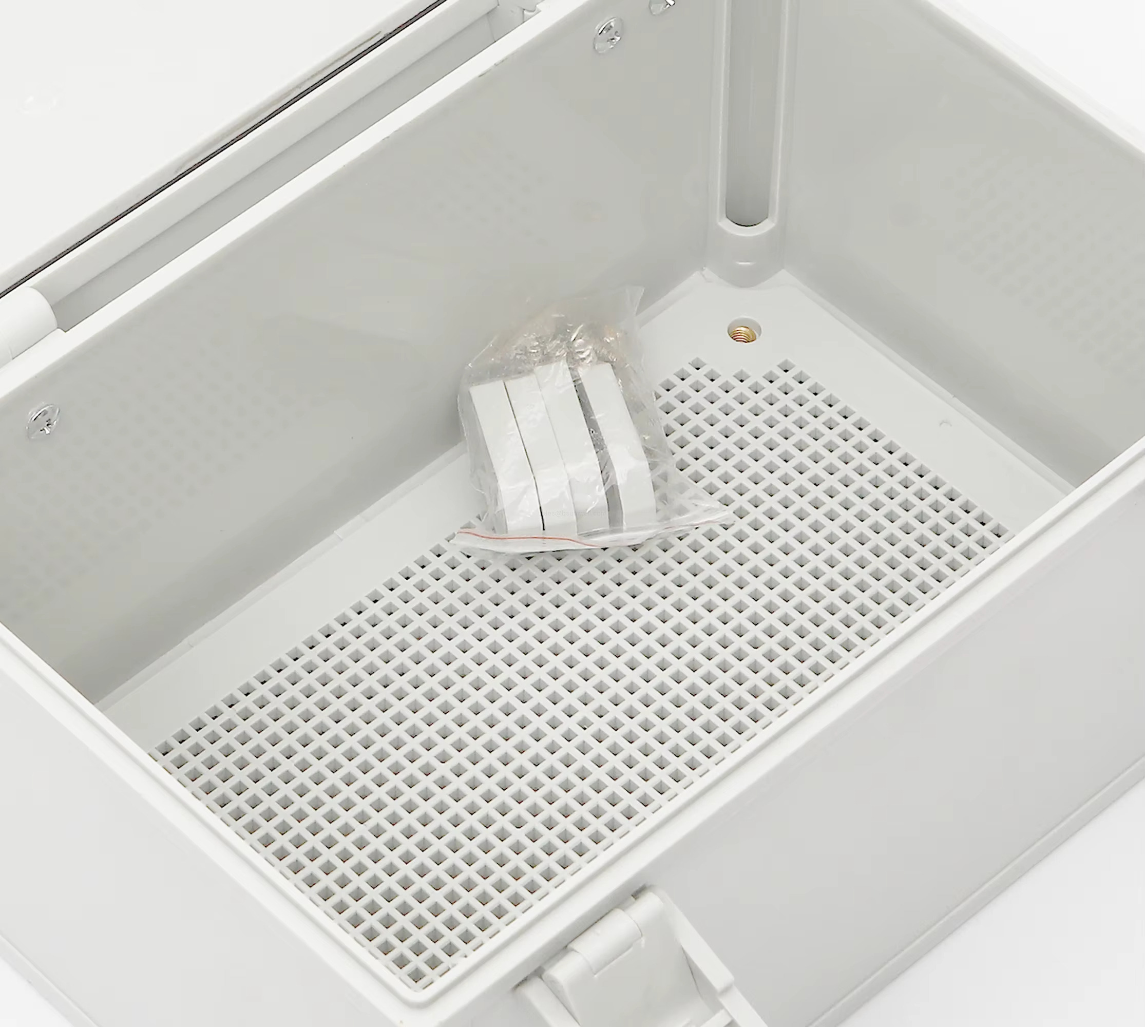 500×400×200mm Electrical Enclosure Outdoor ABS Material Certified Junction Box