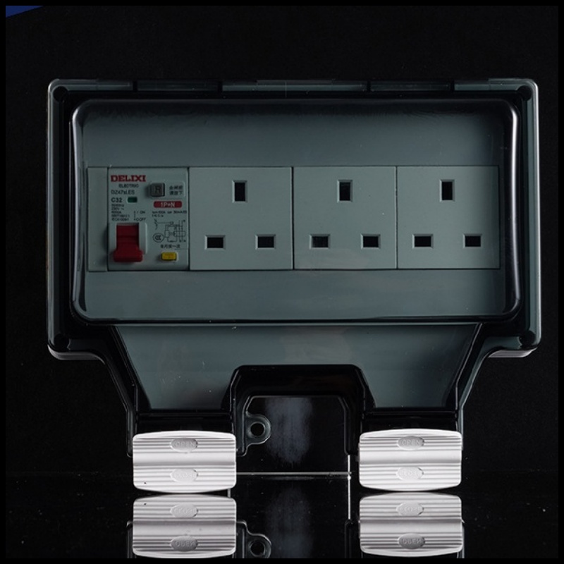 RCD Protected 13A UK Outlet