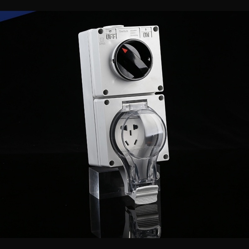 multi-port industrial socket
