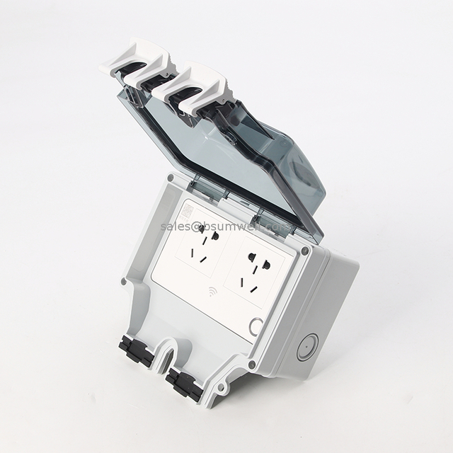 IP66 Waterproof Tuya Wifi 2 Gang Socket 10A 5 Holes Case Waterproof Wifi Tuya Switches And Socket Socket