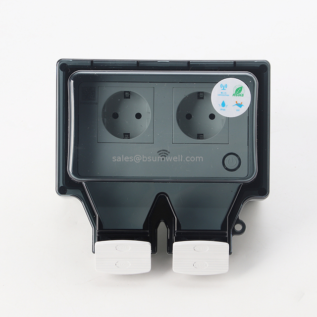 New Product Ideas 2024 Wifi Outdoor Waterproof Power Outlet Tuya Wall Socket Wall Switch Outdoor Socket Wifi Socket