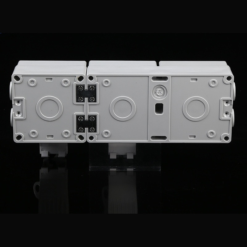 versatile socket