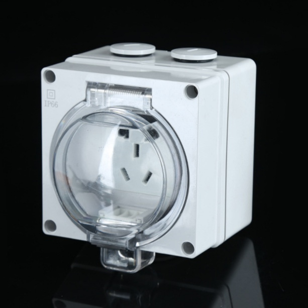 IP66 Waterproof 1 Gang 5-Pin Outdoor Socket