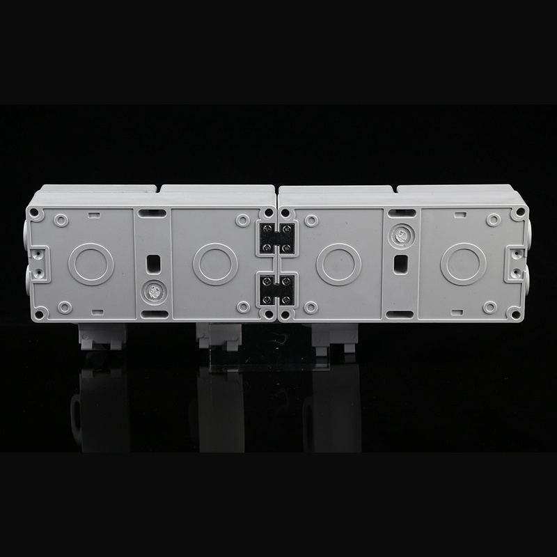 triple gang switch plug