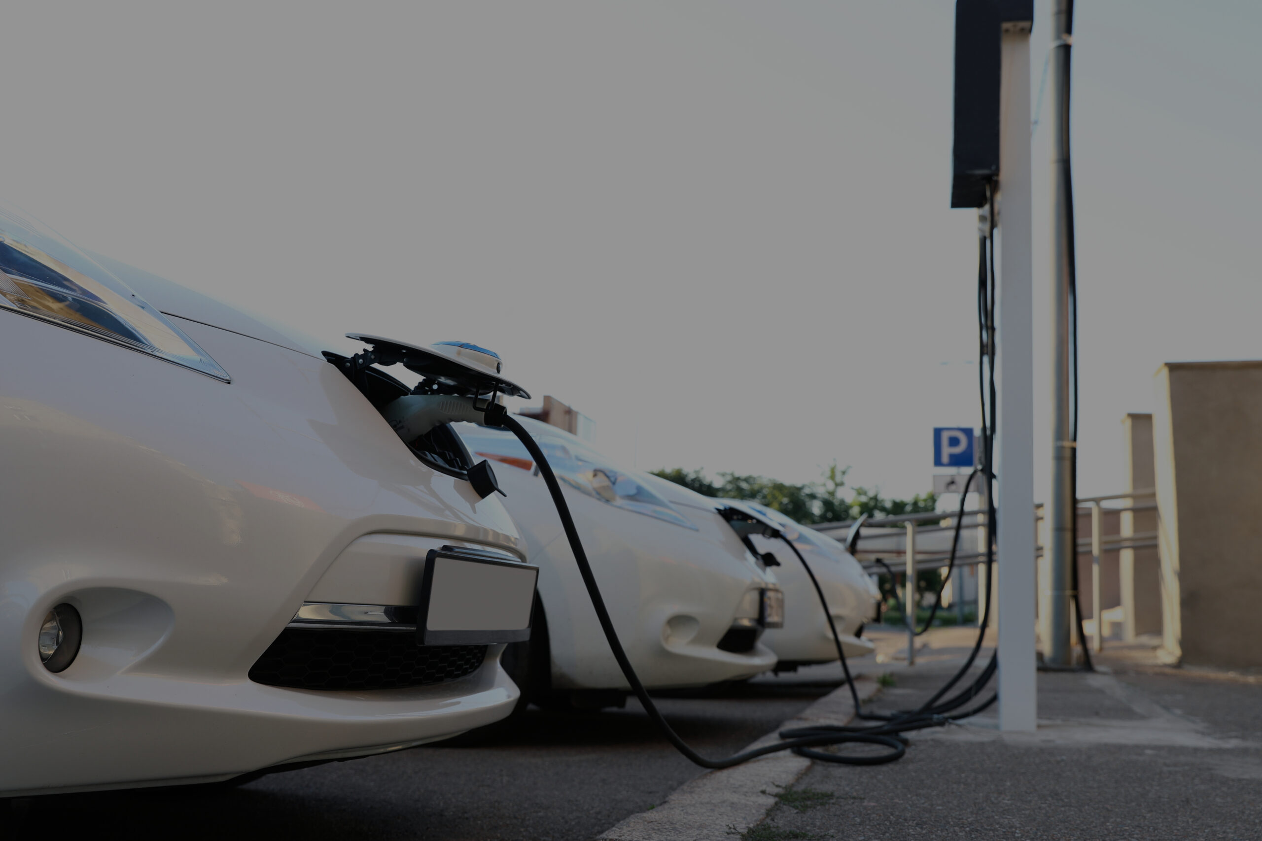Outdoor EV Charging Safety Guide: Choosing The Right Outlet? These 5 Questions Are More Critical Than Price!