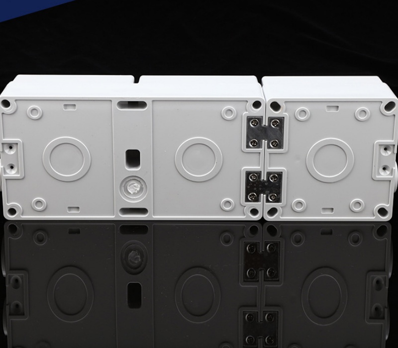 2-pin waterproof socket