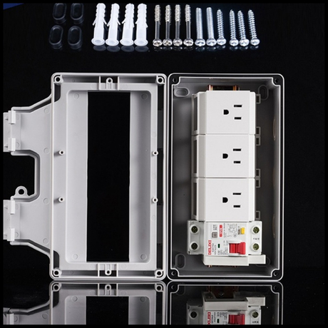 IP66 16A 3-Gang Socket with 1-Pole Circuit Breaker - UL Certified, Quick-Connect for Industrial Setups