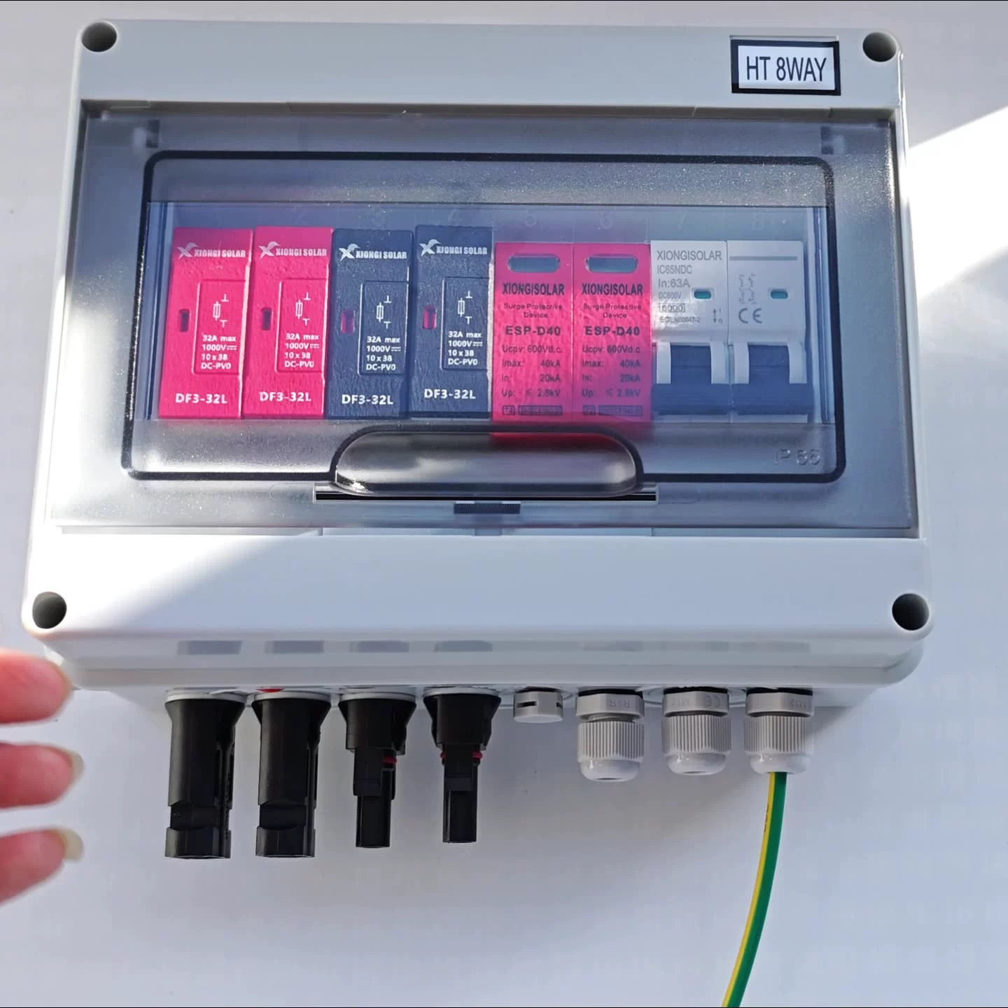 solar pv combiner box with lightning protection