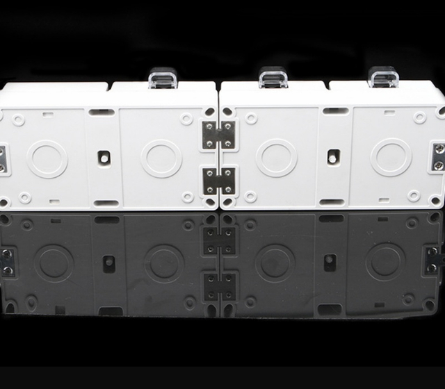 3 gang weatherproof socket with switch