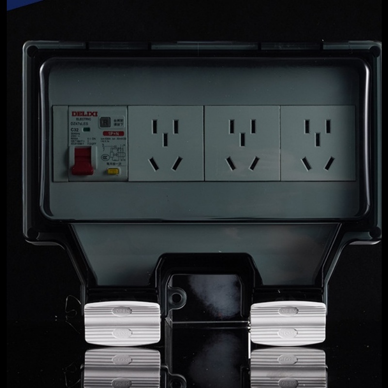 5-Pin Waterproof Socket 