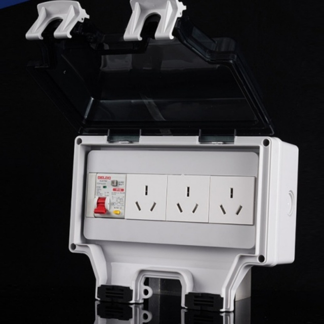Optional Circuit Breaker Socket