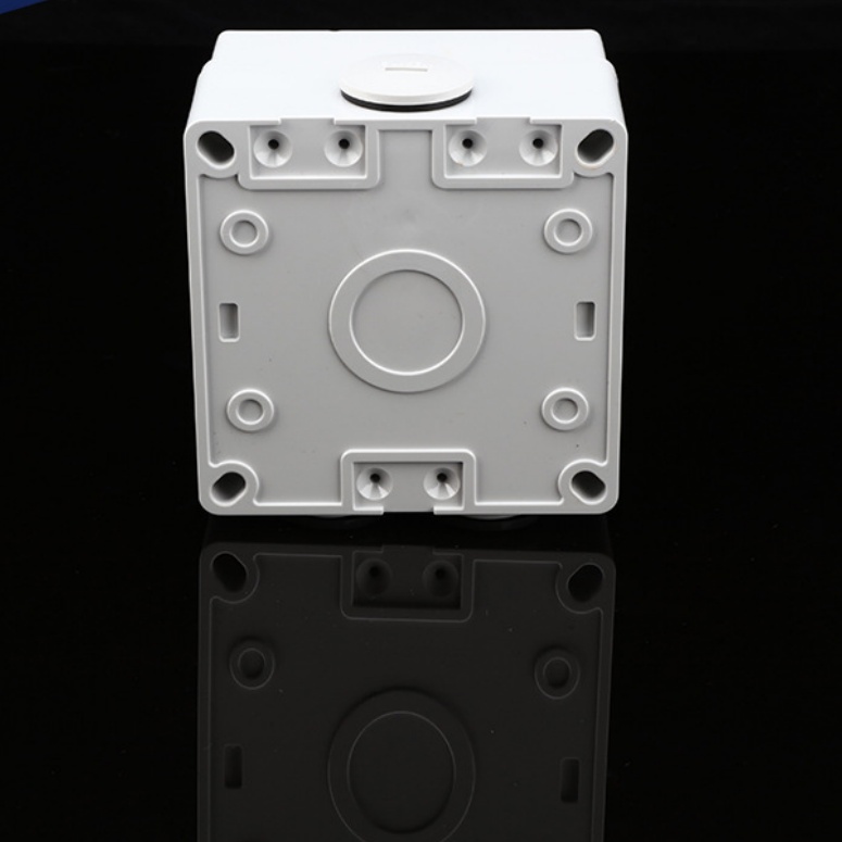 Durable 1-gang outdoor socket, waterproof and dust-tight