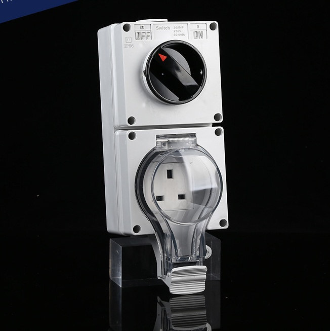 IP66 socket with switch UK