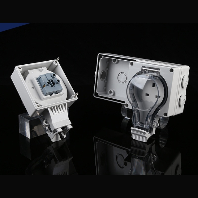 double gang British waterproof plug