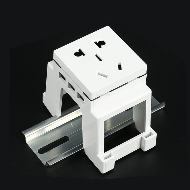 multi-plug track electrical outlet